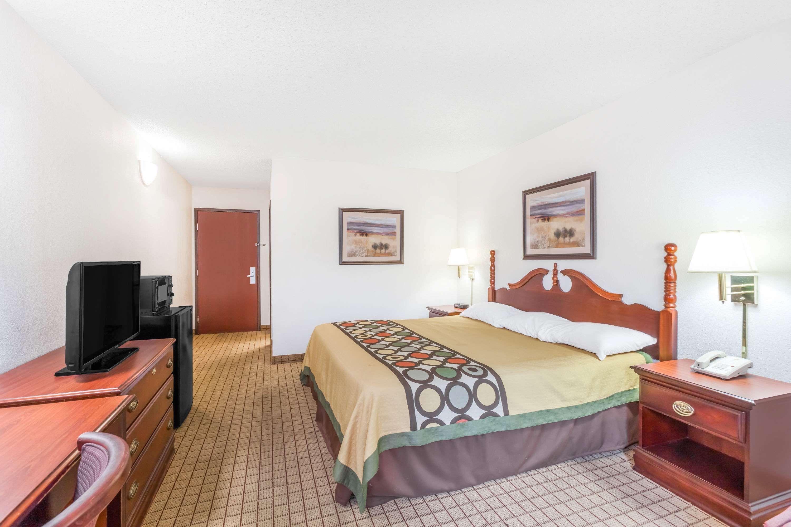 Super 8 By Wyndham Conway Hotel Luaran gambar